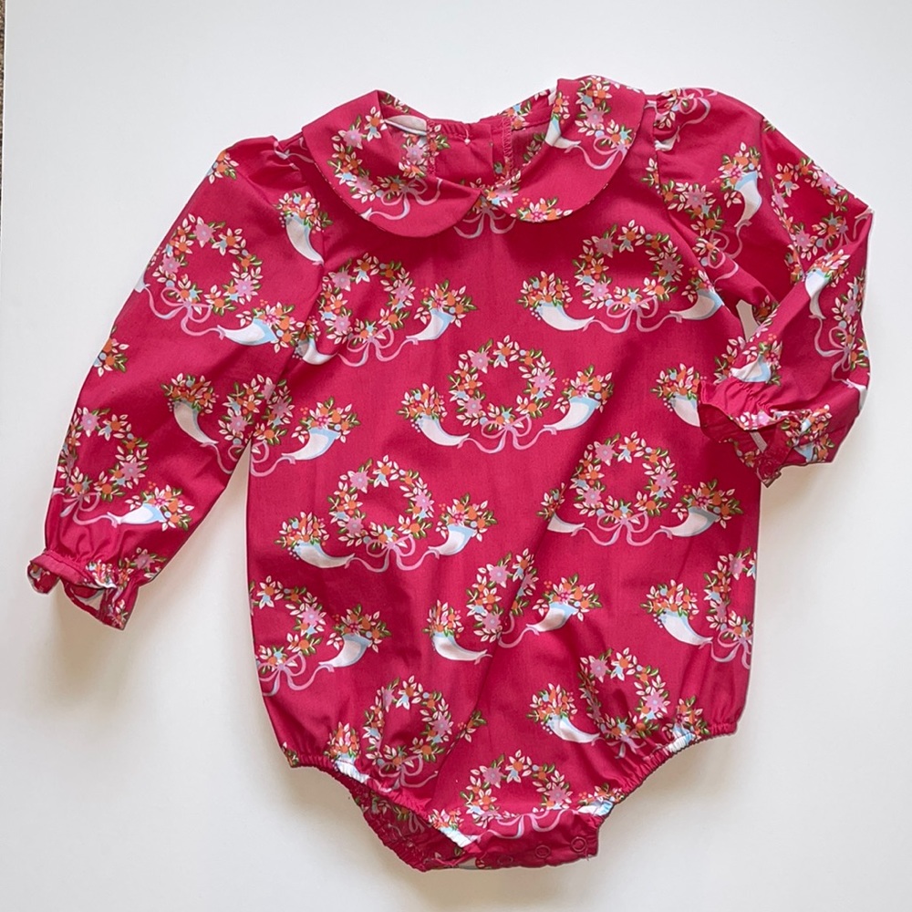 NWOT Beaufort Bonnet Collared Red Bubble with Wreath 18-24 Months